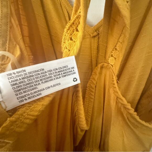 Xhilaration ruffle pants jumpsuitt with open back detail, size XXL - Picture 6 of 11